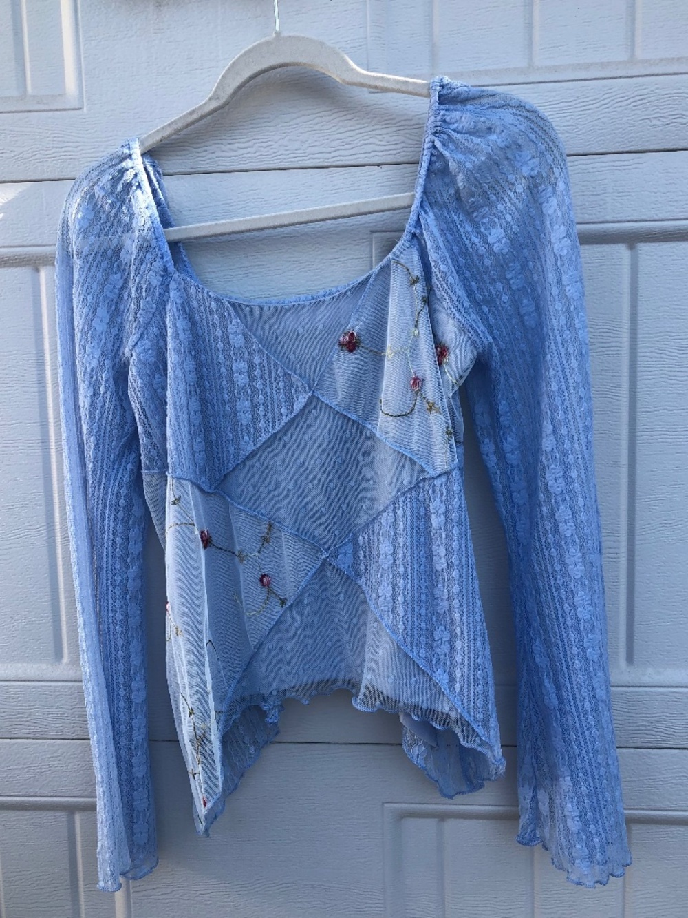 Willow & Root stunning floral/lace blouse